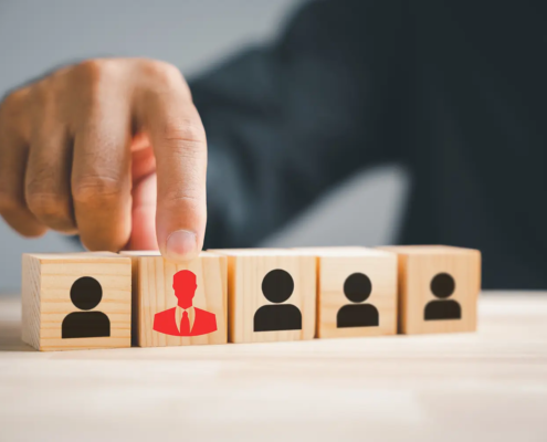 Il Paradosso - 100% di risposta mancata I due mondi del lavoro che non si parlano più "Non si trova personale" e "Ho inviato 50 candidature e nessuno risponde".
